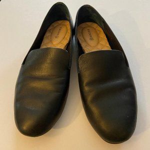 Birdies The Starling in Jet Leather, Size 7.5